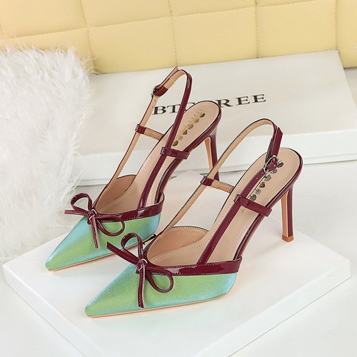 Scarpe decolte quotidiane