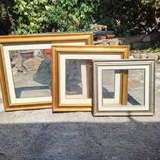 Stock cornici per quadri, 19 con vetro e 4 senza vetro, varie tipologie e misure
