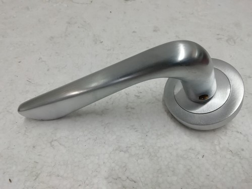 Maniglia per porte - porte, alta