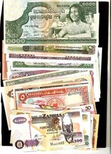 300 BANCONOTE TUTTE DIVERSE