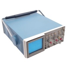 Tektronix 2215 Oscilloscopio Analogico Portatile, 60MHz, Doppio Canale, 90-250VAC