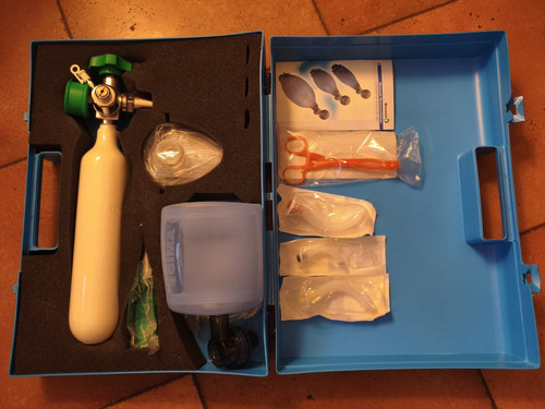Kit rianimazione valigetta - in,