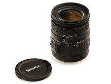 Obiettivo zoom Sigma 3.5-5.6 /