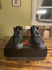 Air Jordan 4 gatto nero 2025