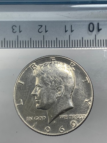 R73 587 usa - usa, 1/2