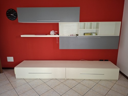 Parete attrezzata moderna