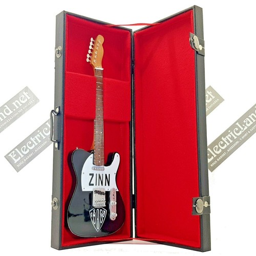 Mini guitar eddie - eddie, vedder