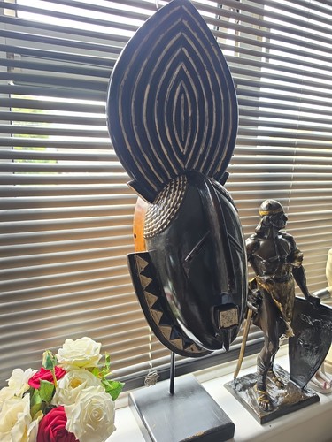 Large african tribal face - large,