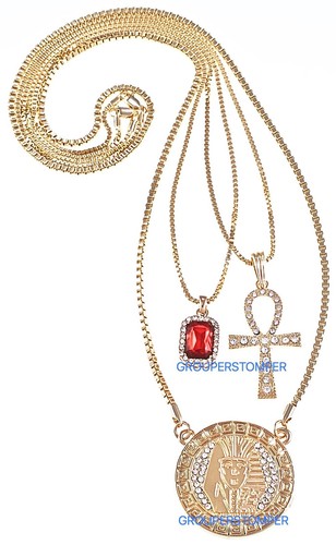Faraone tre collane con pietra - tre,