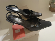 Scarpe decollete slingback capretto nero, tacco stiletto 7 cm  anni 80. nr. 37,5