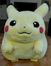 Peluche Pikachu Jumbo Chubby