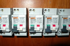 DISJONCTEUR DIFFERENTIEL 16A