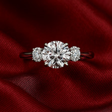 Anello di fidanzamento con