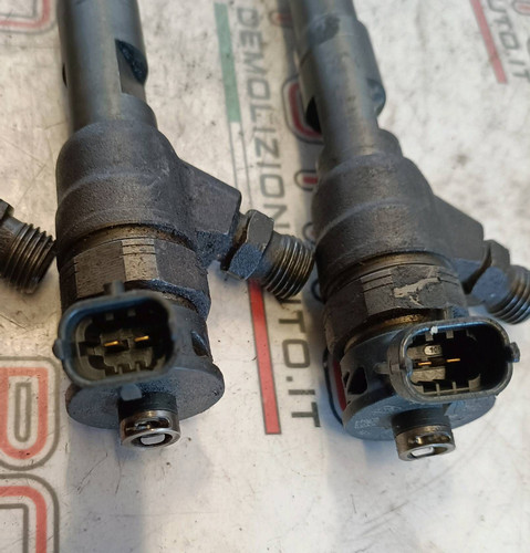 Iniettore diesel renault - iniettore,