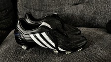Adidas Predator Powerswerve