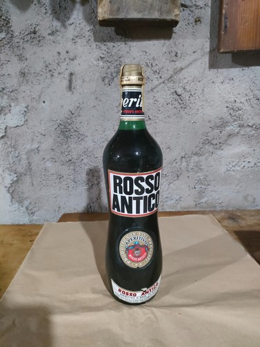 Rosso antico aperitivo a - rosso, |