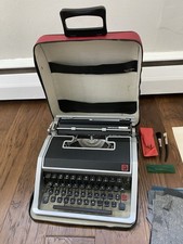 Great! 1966 Olivetti Lettera
