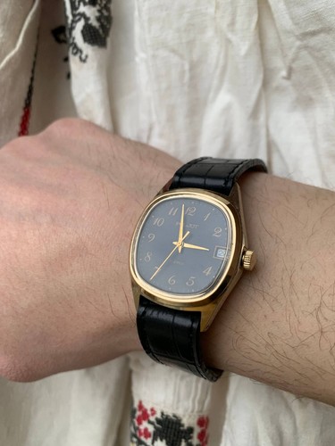 Vintage poljot black - poljot,, dial