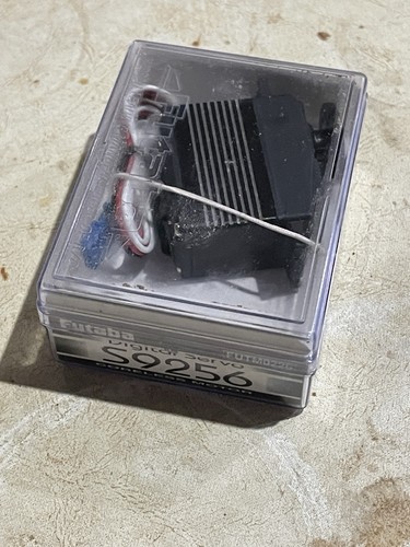 Futaba servo s9256 - s9256, come