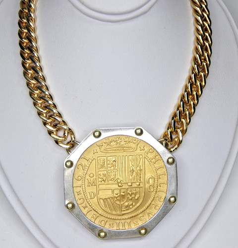 Collana con ciondolo