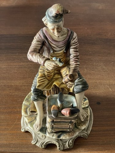 Statuetta damina capodimonte - damina,