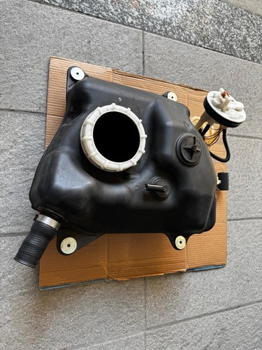 Serbatoio pompa benzina - ,