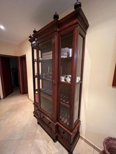 Vetrina antica/storica in