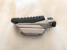 PEDANA APPOGGIAPIEDI SUZUKI GSR 600 ANTERIORE SINISTRA  SX FROMT LEF PEDAL