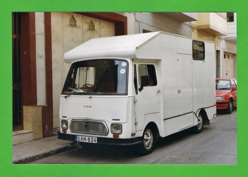Malta truck photo - iah-824,