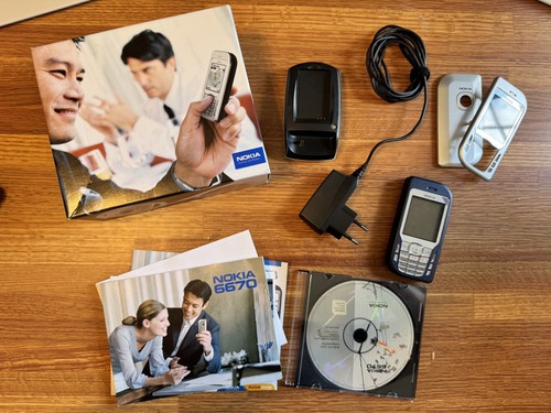 Raro smartphone nokia 6670 - raro,