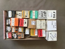 Lotto valvole per radio