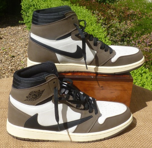 Nike air jordan travis scott - 1,