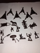 Soldatini Atlantic/ Airfix o altro scala 1/72 " Apache Camp"