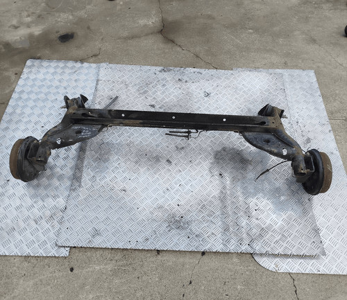 555016932r assale post dacia - 555016932r,