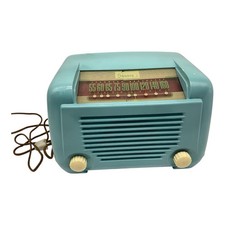 Radio d'epoca a valvole AM da