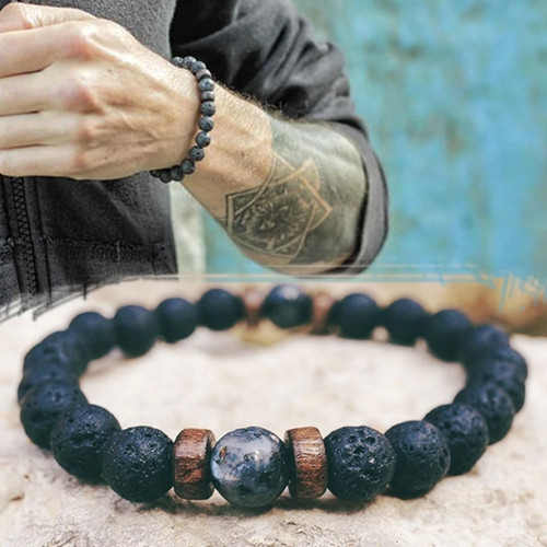 Bracciale pietra lavica - in,