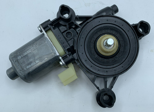 Motorino alzavetro anteriore