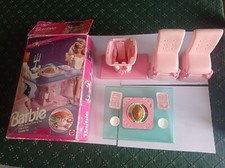 Vintage BARBIE PINK MAGIC ACTION DINING SET MATTEL 1774 DINNER Cena per due LEGG