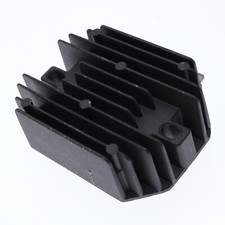 Regolatore di tensione 12V