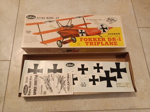 Guillow fokker 1 triplane - guillow's,