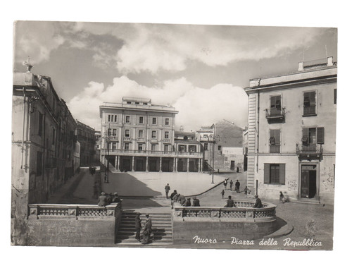 Nuoro piazza della repubblica - nuoro,