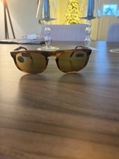 Occhiali da sole pieghevoli