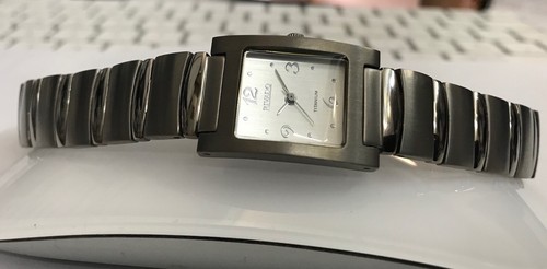 Titan designer orologio - designer,