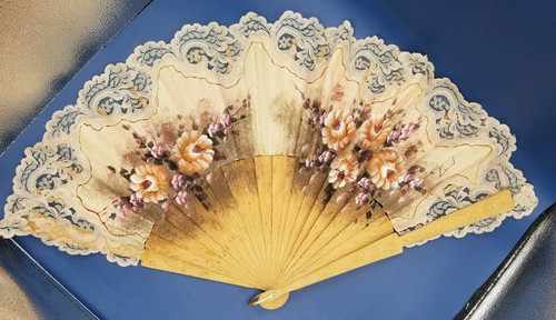 Antico grande ventilatore - , a