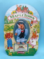MAPLE TOWN Me Fox Action