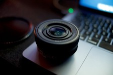 Sony E 16-50mm F/3.5-5.6 PZ