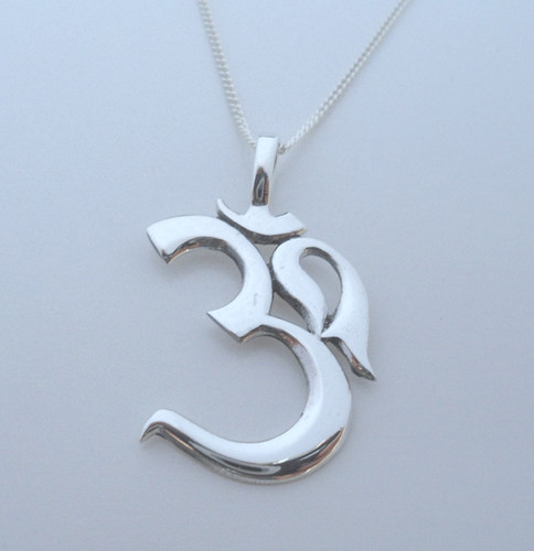 Collana con ciondolo simbolo