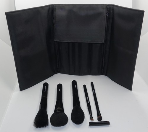 Chanel beauty makeup brush - beauty,