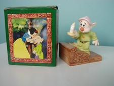 Statuina ceramica Royal