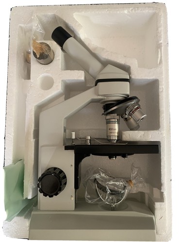 Microscopio biologico